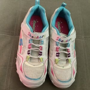 Girls Skechers shoes
